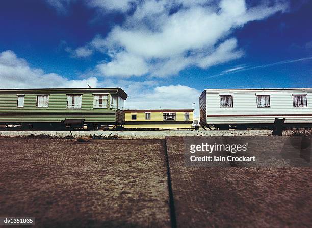 trailer park, united kingdom - trailer stock pictures, royalty-free photos & images