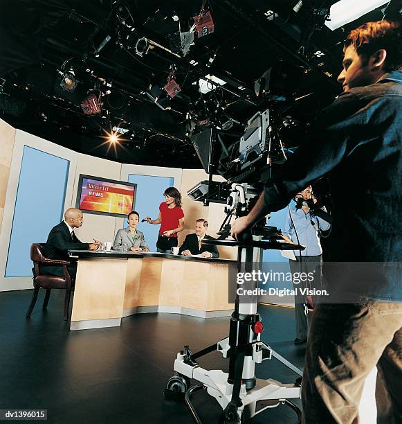 Tv Studio Crew Photos and Premium High Res Pictures - Getty Images