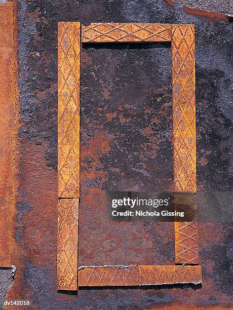 Overflow Plate Rusted Overlapping Plates Photos and Premium High Res Pictures - Getty Images