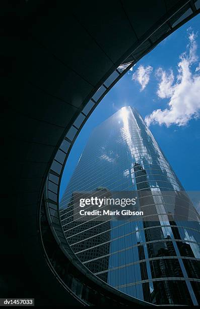 usa, texas, houston, skyscraper, low angle view - gibson stock pictures, royalty-free photos & images