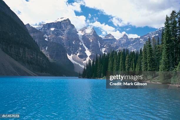 lake morraine, banff national park, alberta, canada - gibson stock pictures, royalty-free photos & images