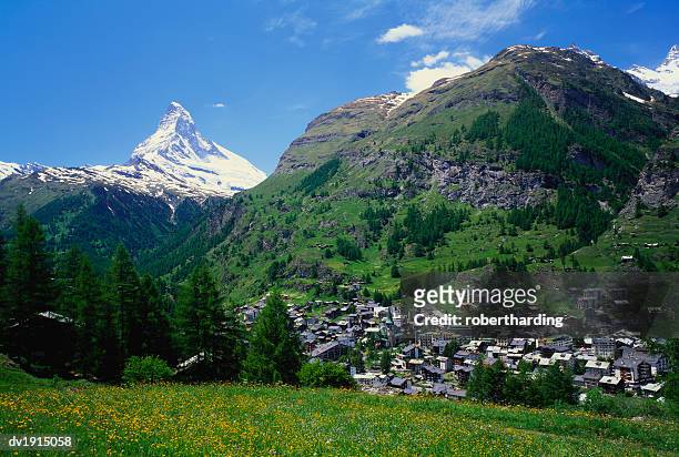 matterhorn mountain, zermatt, switzerland - alpes peninos fotografías e imágenes de stock