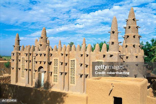 mosque in bozo, mopti, mali, africa - mopti stock pictures, royalty-free photos & images