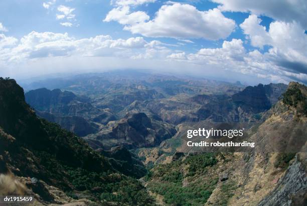 simien mountain range, ethiopia, africa - horizont über land stock-fotos und bilder