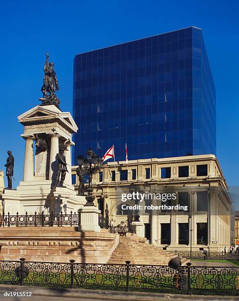 monument of the heroes of iquique, valparaiso, chile - the monument stock pictures, royalty-free photos & images