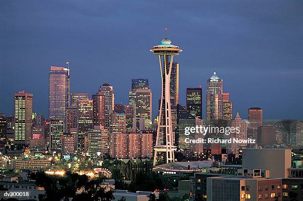 space needle, seattle, washington, usa - seattle center stock pictures, royalty-free photos & images