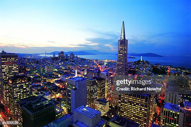 trans american tower, san francisco, usa, 2001 - transamerica pyramid stock pictures, royalty-free photos & images