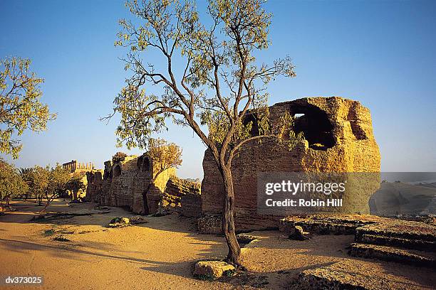 christian burial chambers and temple of juno, valley of the temple, agrigento - burial hill stock pictures, royalty-free photos & images