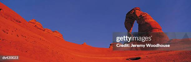 delicate arch, arches national park, utah, usa - delicate arch stock pictures, royalty-free photos & images