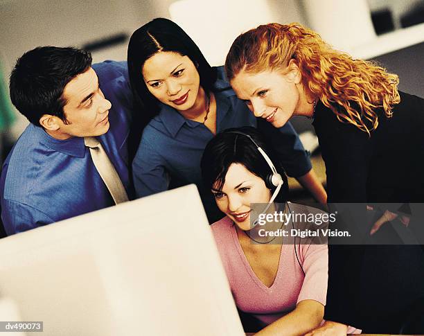 Client Viewing A Computer Computer Vision Photos and Premium High Res Pictures - Getty Images
