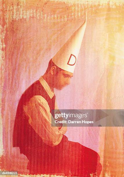 Dunce Cap Example 29 Dunce Cap High Res Illustrations - Getty Images