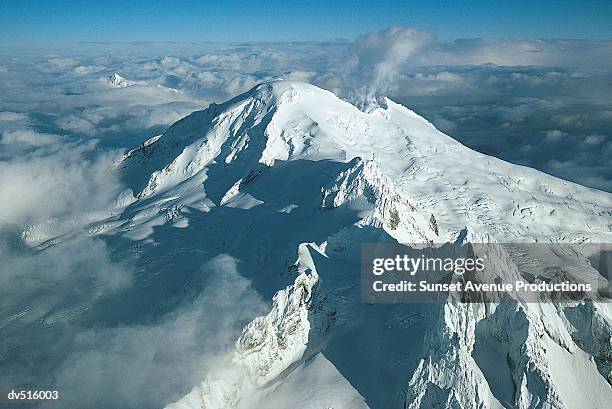 mount baker volcano, cascade mountain range, washington, usa - mt baker stockfoto's en -beelden