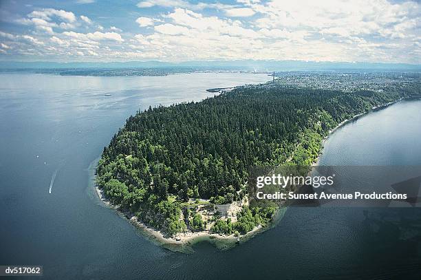 point defiance and tocoma city, western washington, usa - defiance 個照片及圖片檔