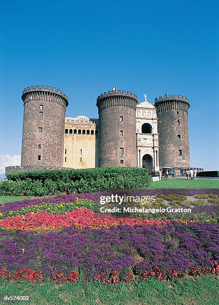 italian castle - maschio angioino stock pictures, royalty-free photos & images