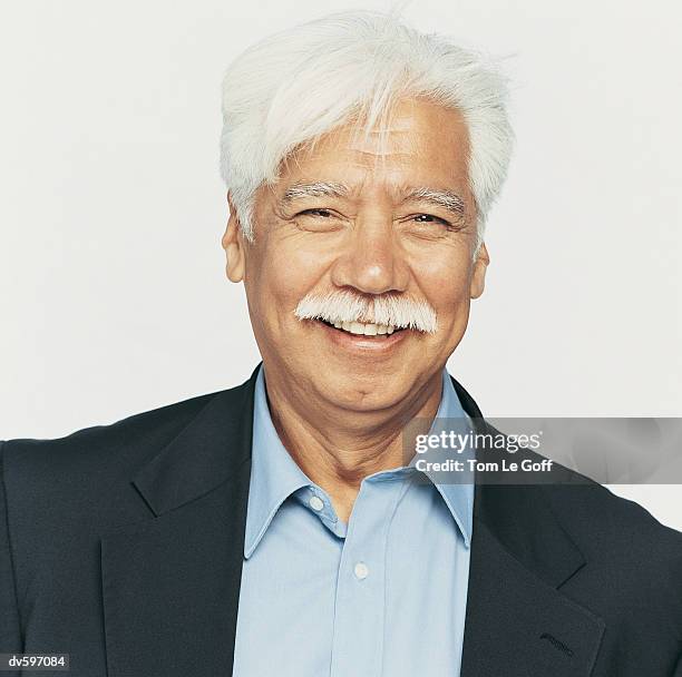 mature man with gray hair - le ストックフォトと画像