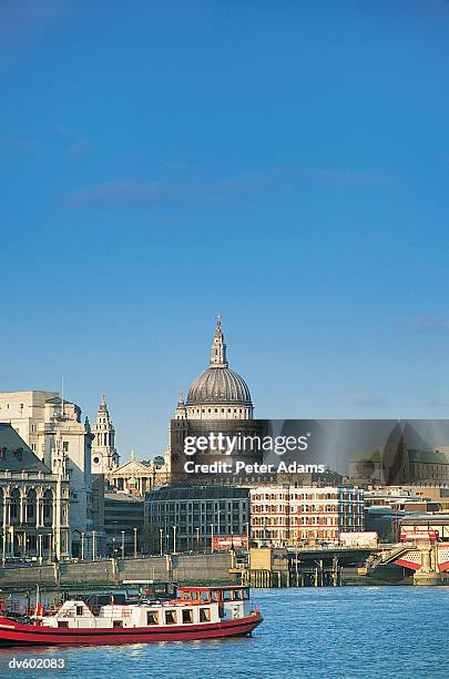 london, england, uk - peter adams imagens e fotografias de stock