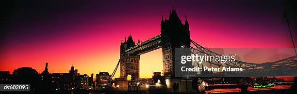 tower bridge, london, england, uk - peter adams stock pictures, royalty-free photos & images