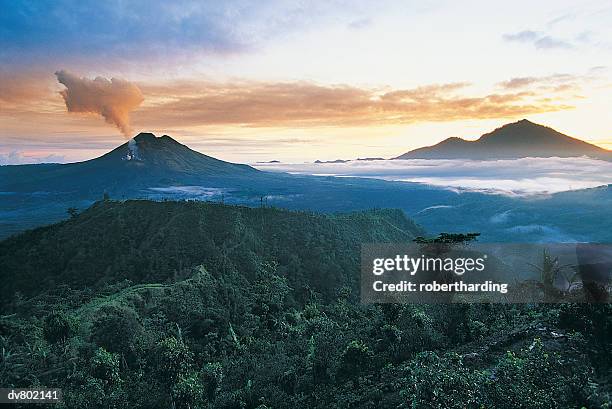 mt gunung batur, bali, indonesia - sunda isles bildbanksfoton och bilder