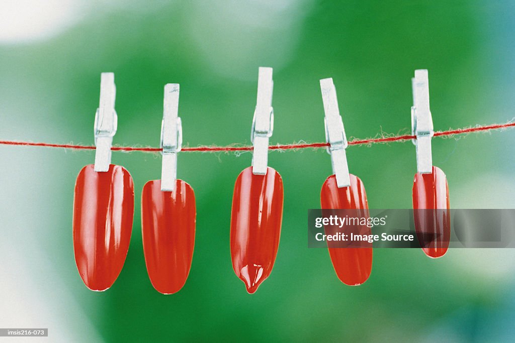 Drying imitation nails