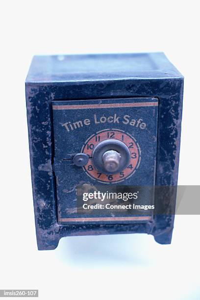Safe Lock Blue 1,917 Old Safes Stock Photos, High-Res Pictures, and Images - Getty Images