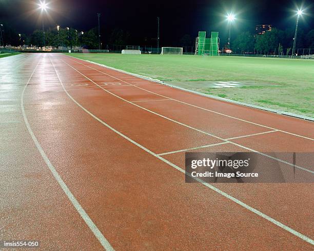 Run Track Night 1,108 Running Track At Night Stock Photos, High-Res Pictures, and ...