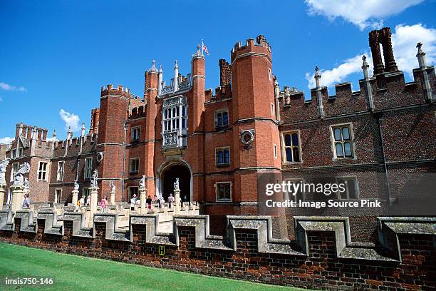 hampton court - hampton court stock pictures, royalty-free photos & images