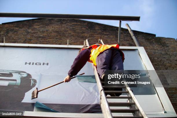 billposting - colocar o outdoor - fotografias e filmes do acervo