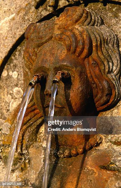 detail of stairway of  five scenes at born jesus do monte church, braga, portugal - montre stock pictures, royalty-free photos & images