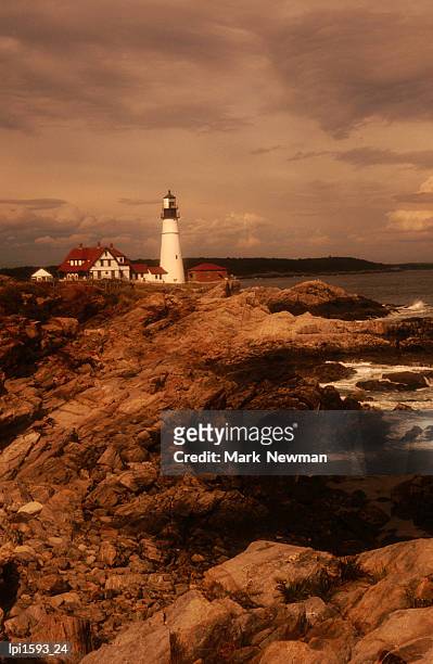 museum and portland head light house at cape elizabeth, portland, united states of america - cape elizabeth stock pictures, royalty-free photos & images