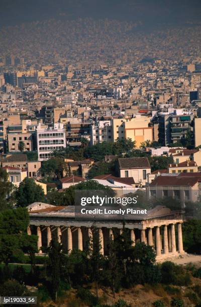 temple of hephaestus in ancient agora, athens, greece - zentralgriechenland stock-fotos und bilder