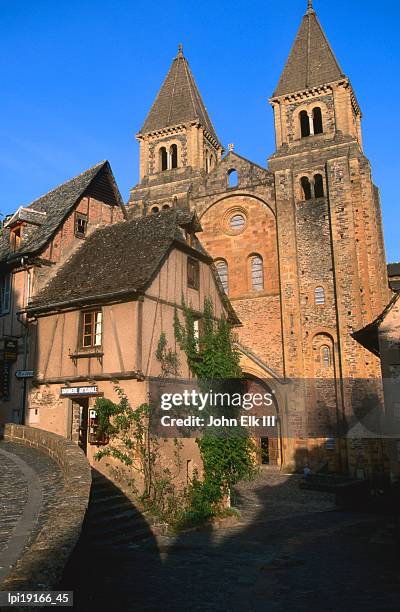 abbey church of st foy, lot river valley, conques, france - aveyron stock pictures, royalty-free photos & images