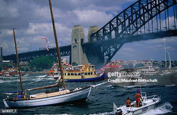 boats in sydney harbour on australia day for amatil ferrython, sydney, australia - sydney fotografías e imágenes de stock