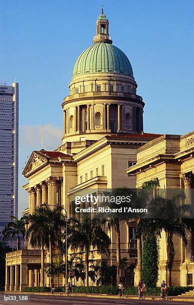 supreme court building, former symbol of british law in colonial era, singapore, south-east asia - supreme court - fotografias e filmes do acervo