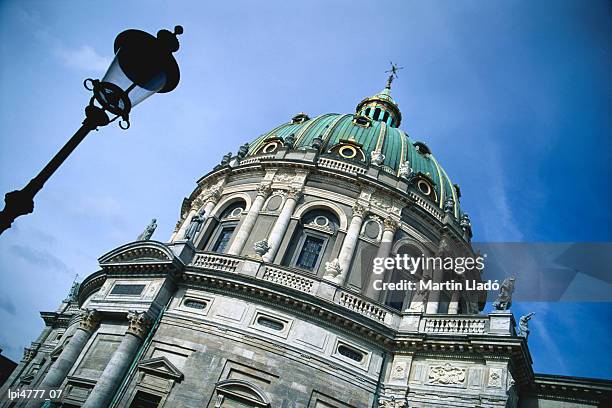 the marble church, also known as frederikskirken, copenhagen, denmark, europe - sontregio stockfoto's en -beelden