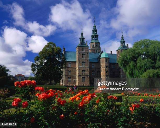 rosenborg castle and gardens, copenhagen, denmark, europe - oresund region stock pictures, royalty-free photos & images