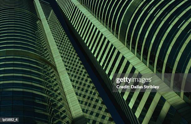 detail of skyscraper facade on exchange square. - sudeste da china imagens e fotografias de stock