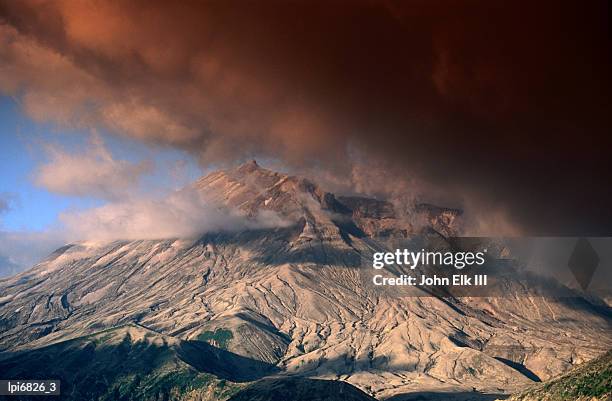 clouds over windy ridge, mt st helens nvm, united states of america - iii stock pictures, royalty-free photos & images
