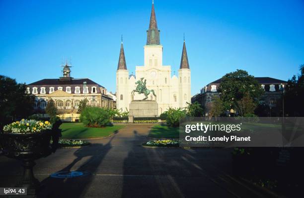 st louis cathedral, built in 1794, and jackson square in french quarter. - lpiowned stock pictures, royalty-free photos & images