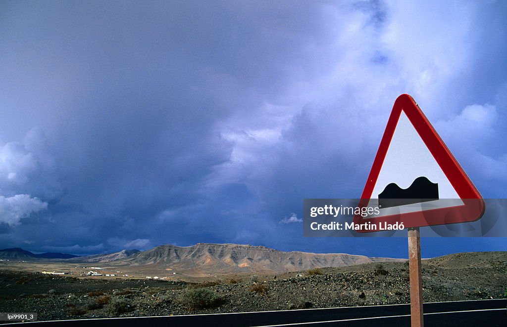 Road sign indicating hilly terrain, Isla de Fuerteventura, Canary Islands, Spain, Europe