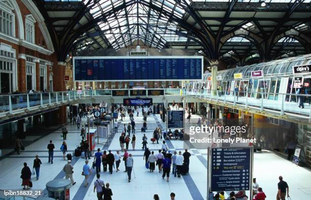 liverpool street station., london, greater london, united kingdom, england, europe - lpiowned stock pictures, royalty-free photos & images