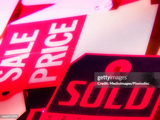 close-up of price tags - commercial event stockfoto's en -beelden