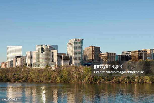 panoramic view of crystal city on the potomac river near arlington, virginia, usa - crystal stock-fotos und bilder