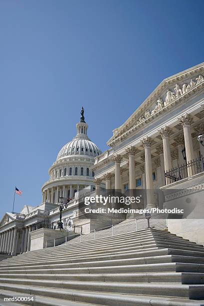 capitol building and supreme court building in washington dc, usa - supreme court imagens e fotografias de stock