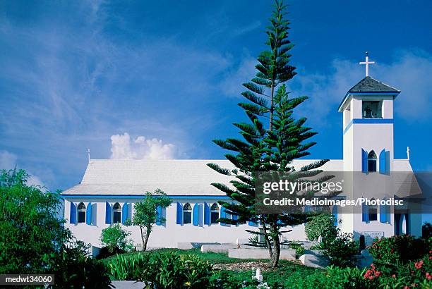 caribbean, bahamas, great exuma, george town, view of a church building - town imagens e fotografias de stock