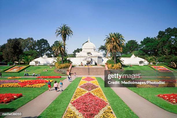 usa, california, san francisco, golden gate park, conservatory of flowers - golden gate park stockfoto's en -beelden