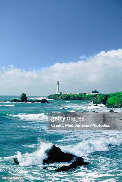usa, california, pigeon point lighthouse, waves crashing on the beach - pescadero stock pictures, royalty-free photos & images
