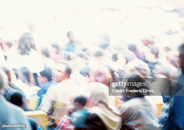 crowd, high angle view, blurred - ke ha performs on nbcs today annual thanksgiving week of concerts stockfoto's en -beelden