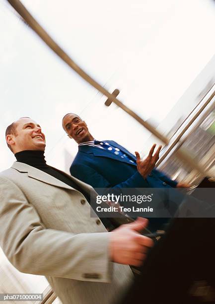 businessmen walking together, blurred. - africain stockfoto's en -beelden