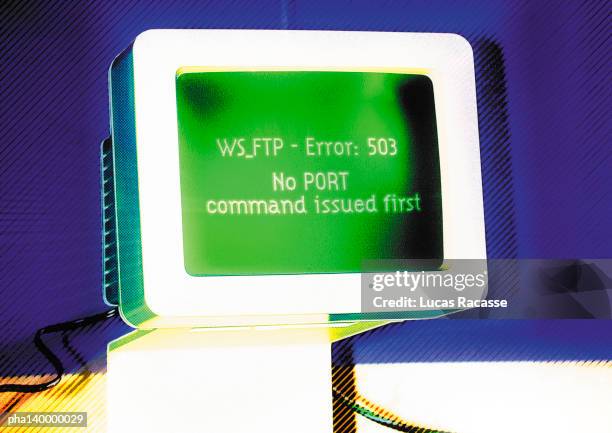 computer, error message on screen, digital composite. - computer message stock pictures, royalty-free photos & images