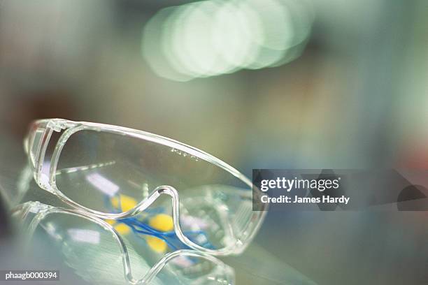 safety goggles - protective eyewear stock pictures, royalty-free photos & images